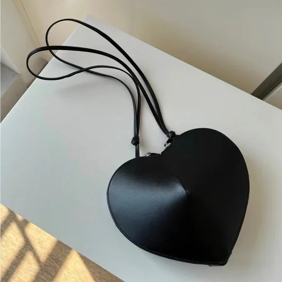 Alaia Black Heart Crossbody Bag - Picture 3 of 8